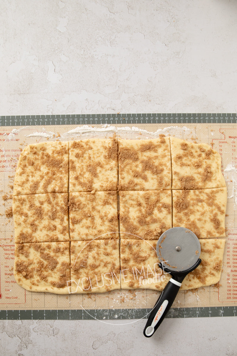 Apple Pie Filled Cinnamon Rolls Recipe (exclusive)