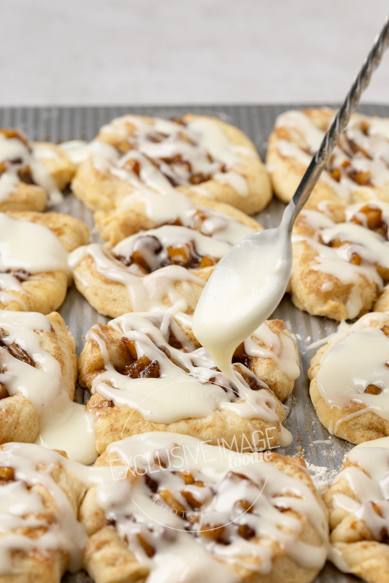 Apple Pie Filled Cinnamon Rolls Recipe (exclusive)
