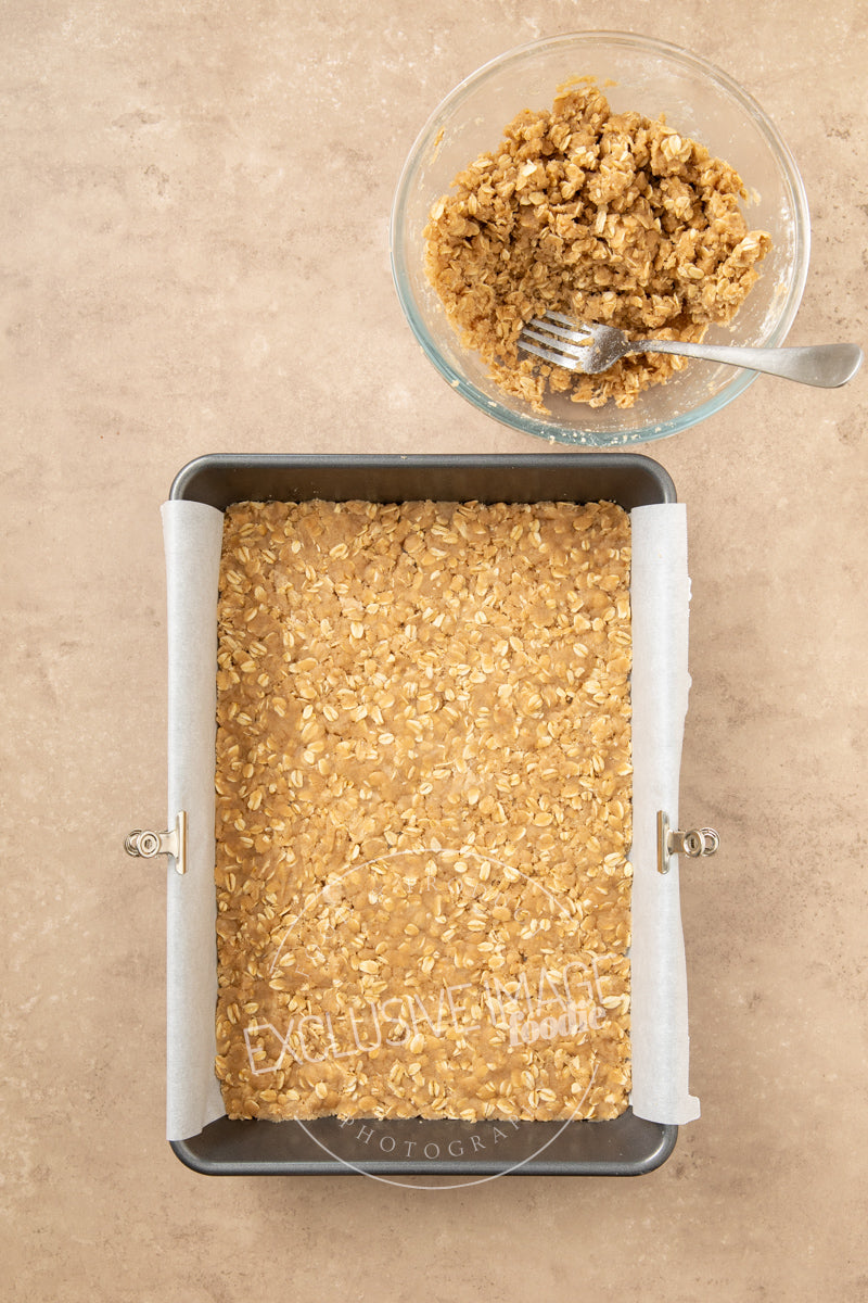 Oatmeal Apple Bars with Toasted Pecans Recipe (exclusive)