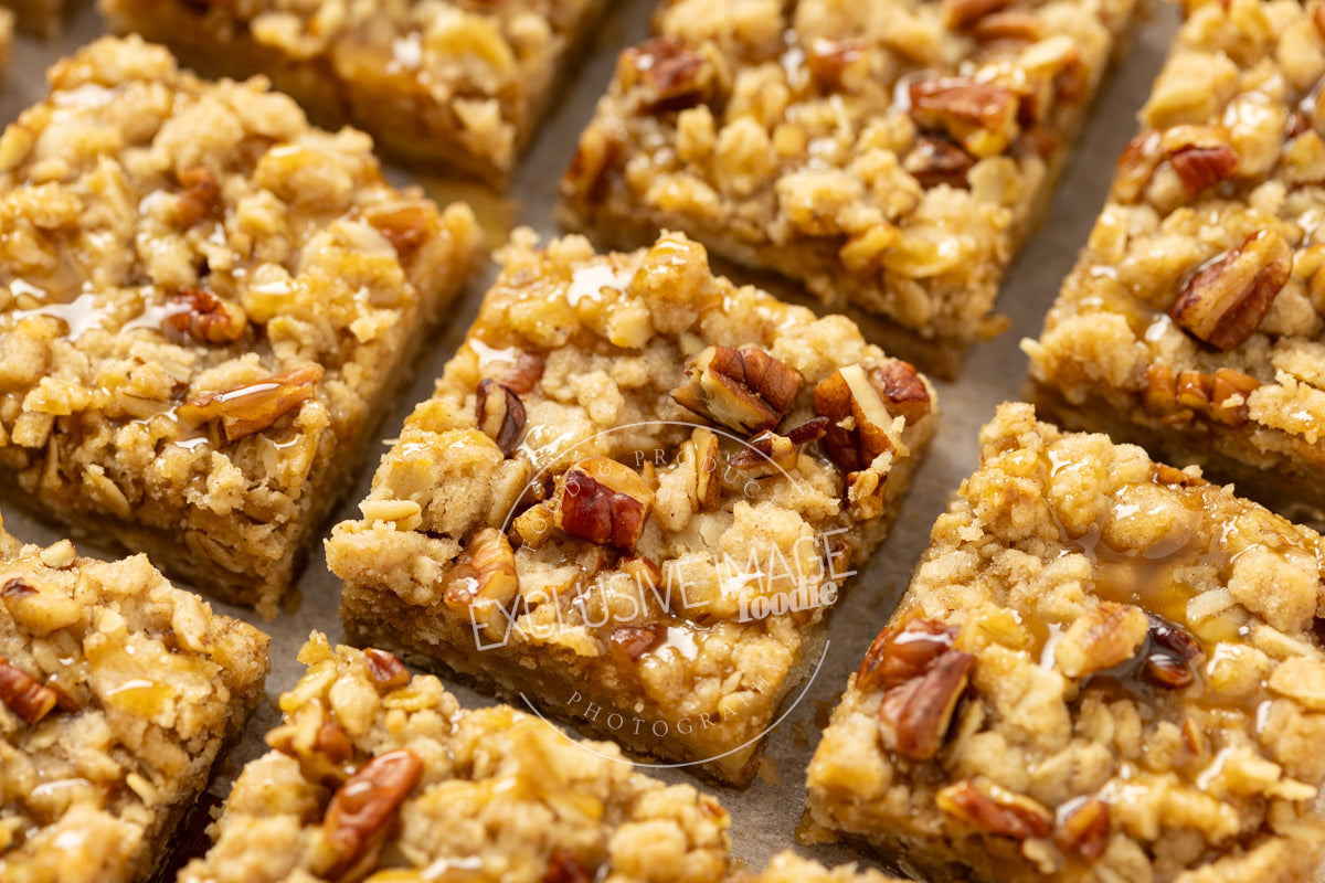 Oatmeal Apple Bars with Toasted Pecans Recipe (exclusive)