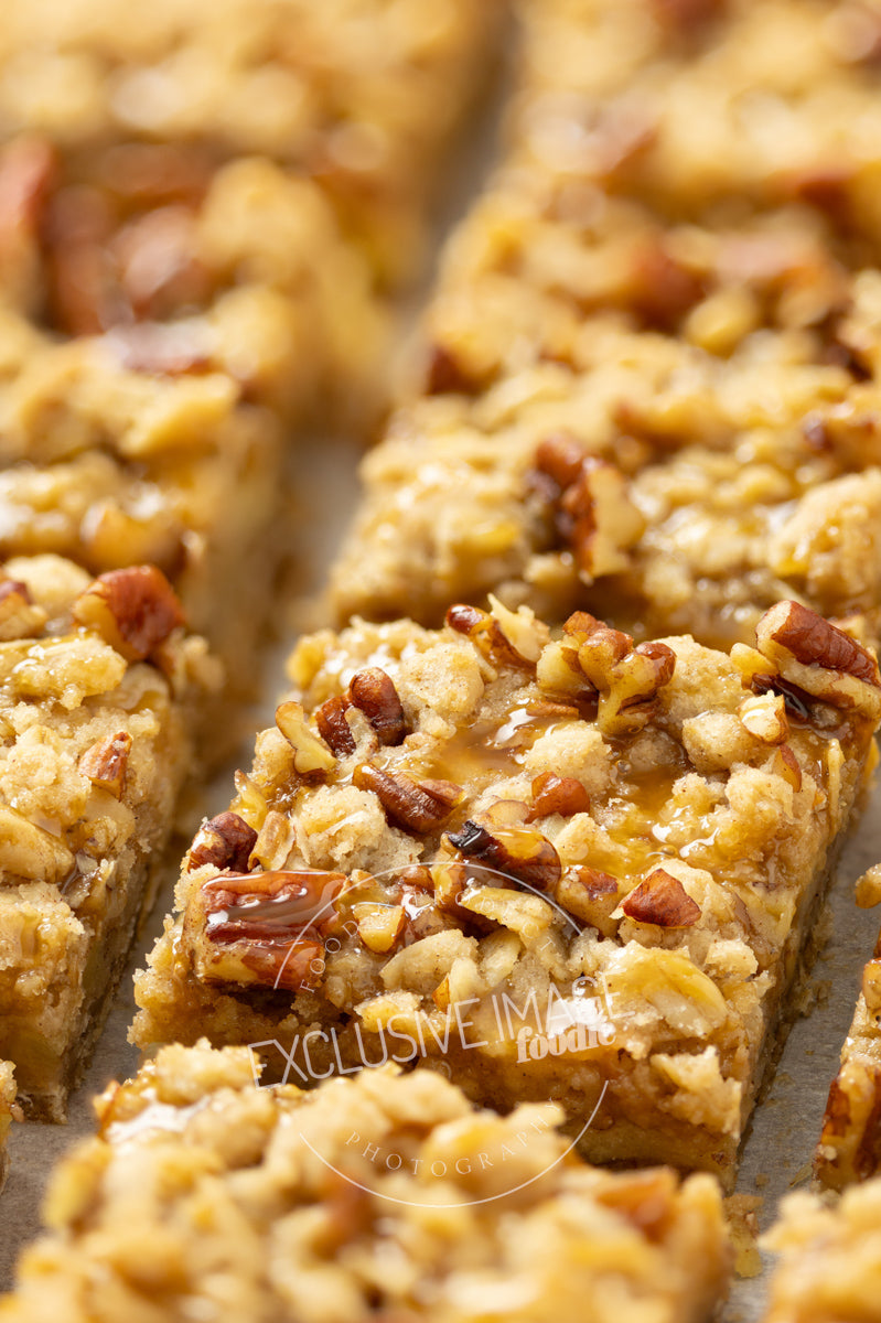 Oatmeal Apple Bars with Toasted Pecans Recipe (exclusive)
