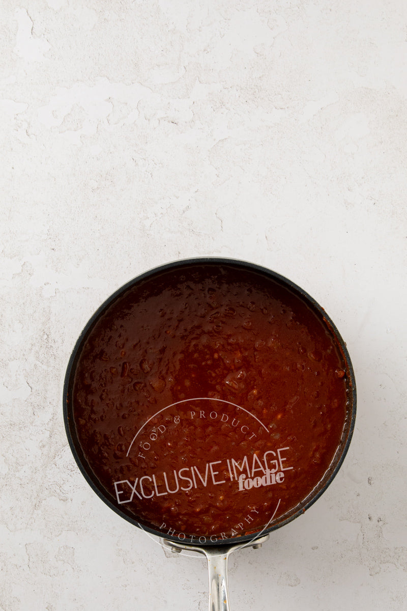 Slow Cooker BBQ Chicken Thighs Recipe (exclusive)
