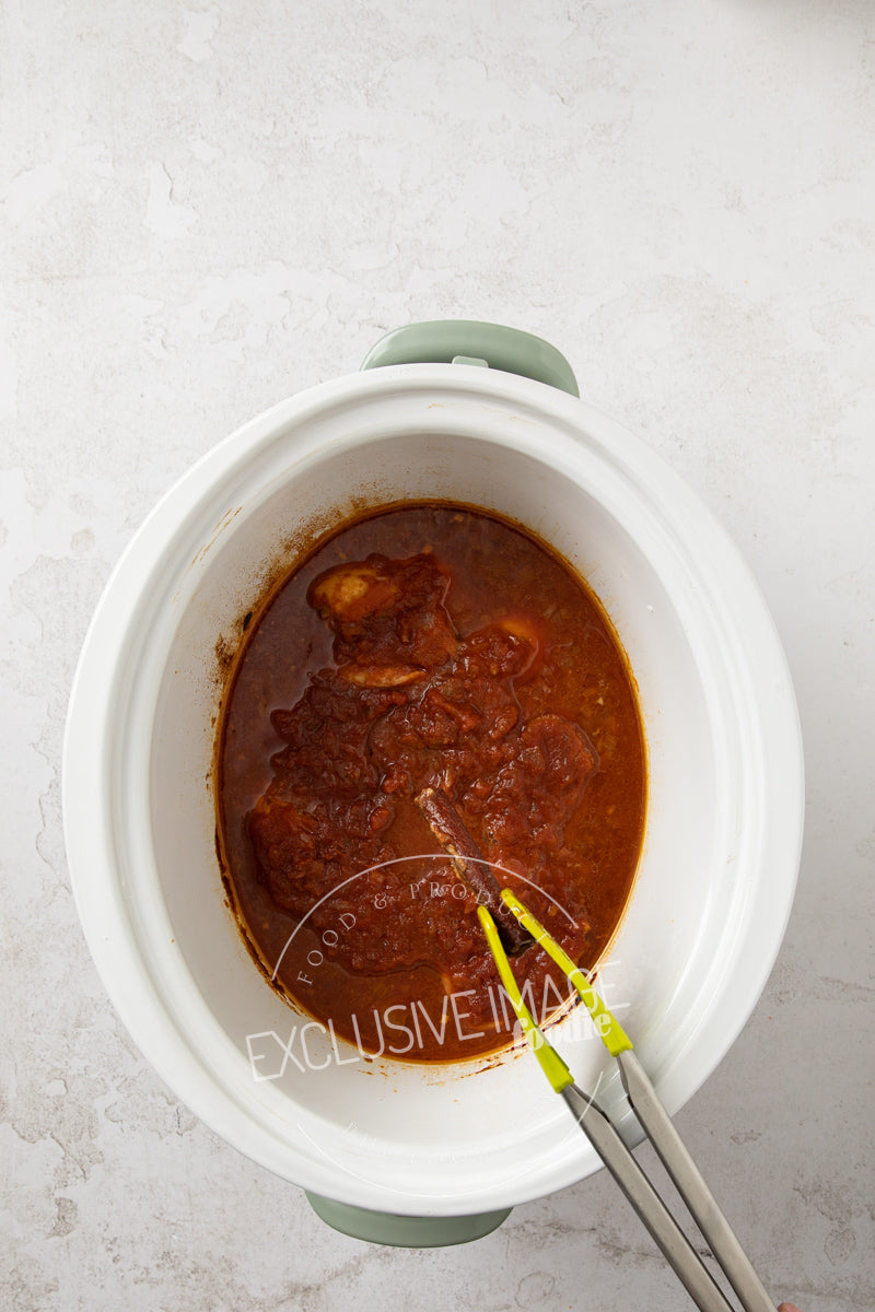 Slow Cooker BBQ Chicken Thighs Recipe (exclusive)