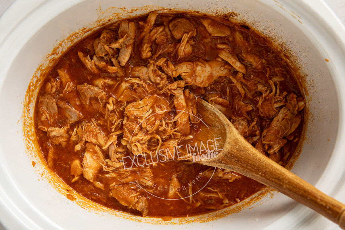 Slow Cooker BBQ Chicken Thighs Recipe (exclusive)
