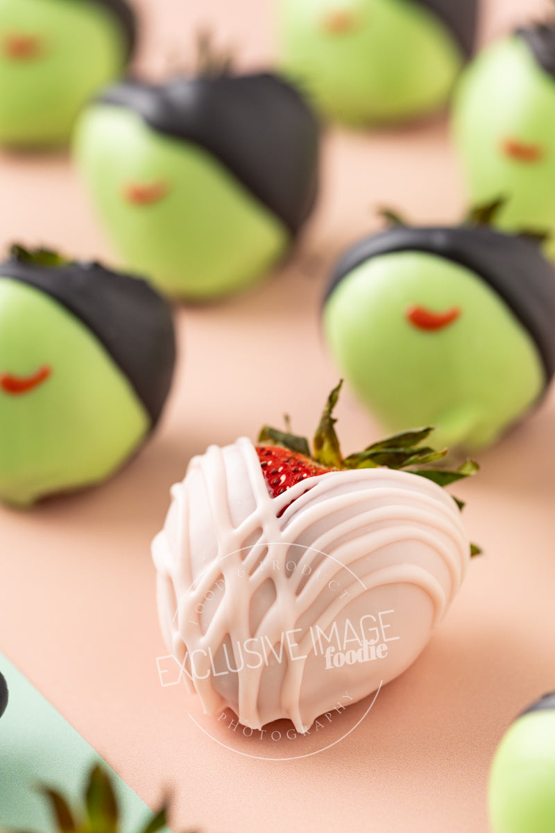 Wicked Themed White Chocolate Covered Strawberries Recipe + VIDEO (exclusive)
