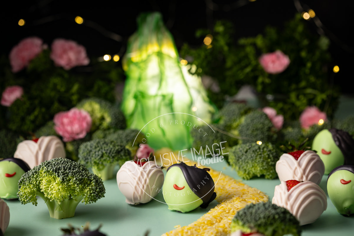 Wicked Themed White Chocolate Covered Strawberries Recipe + VIDEO (exclusive)