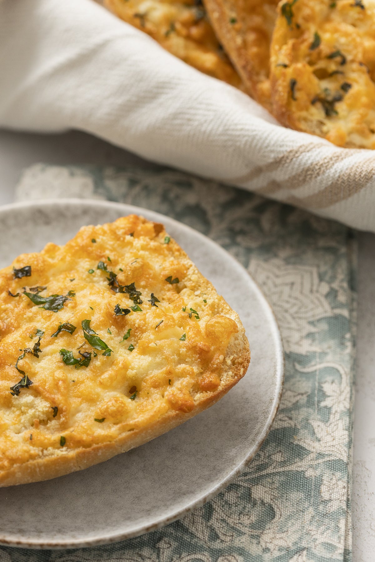 Air Fryer Cheesy Ciabatta Garlic Bread Recipe (exclusive)
