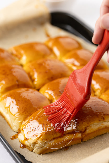 Slow Cooker Sweet & Smoky BBQ Chicken Sliders Recipe (exclusive)