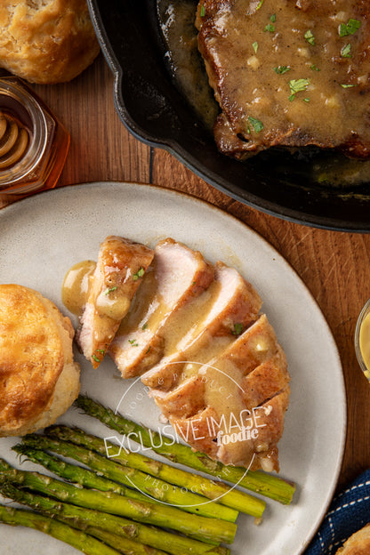 Honey Mustard Pan-Fried Pork Chops Recipe (exclusive)