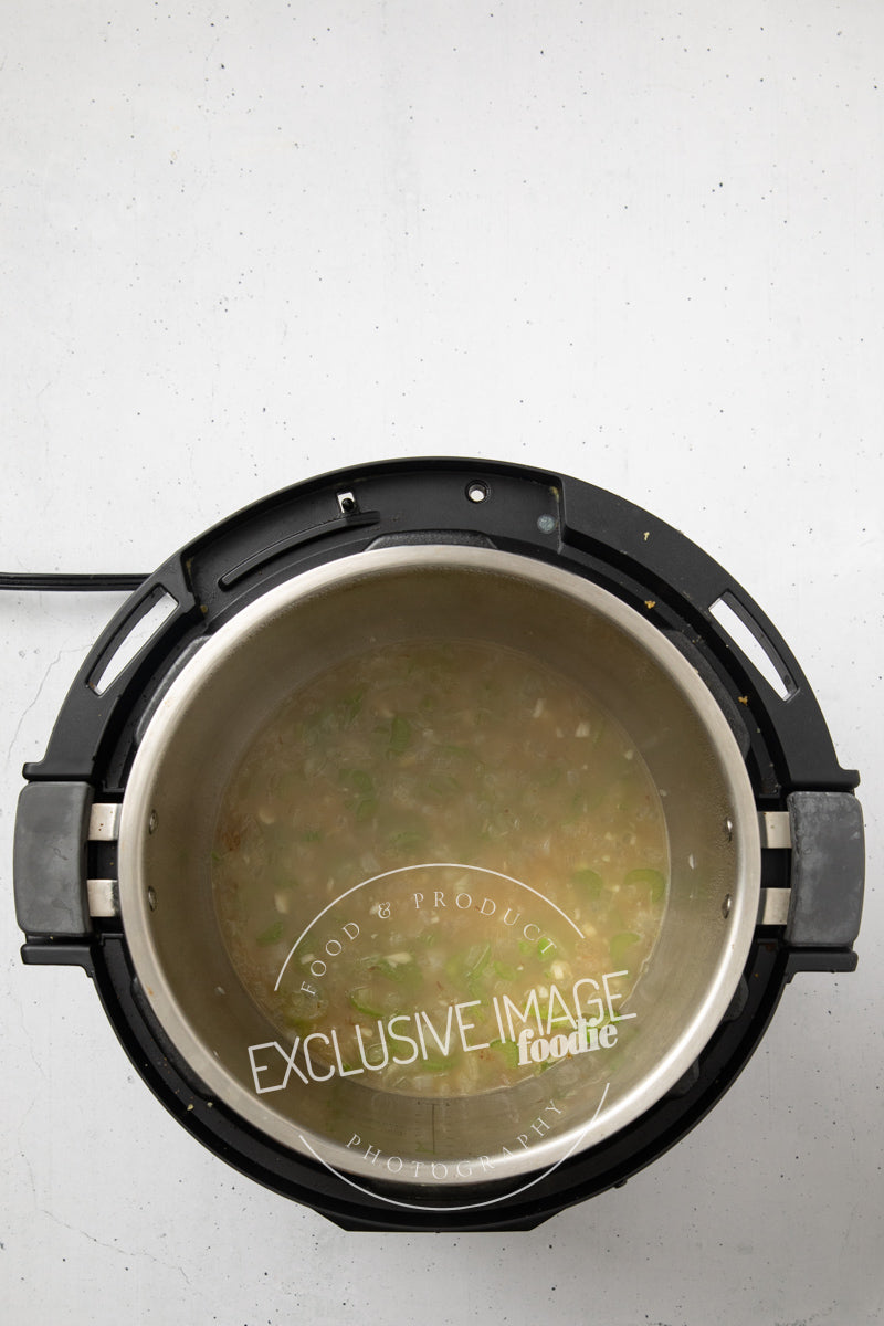 Instant pot chicken pot pie recipe process photography food blog
