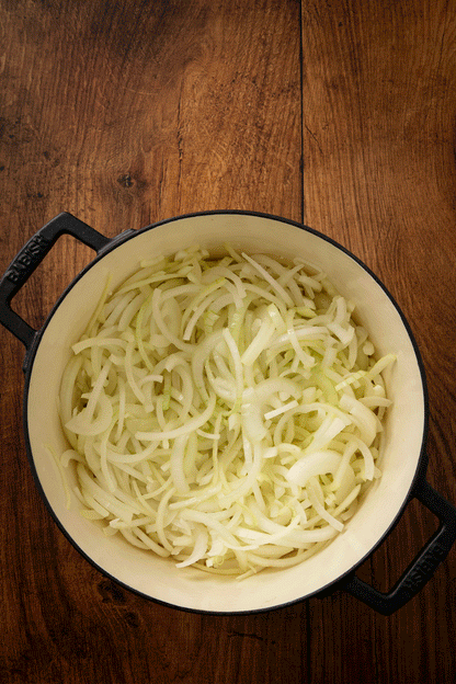 One Pot French Onion Soup Pasta Recipe (exclusive)