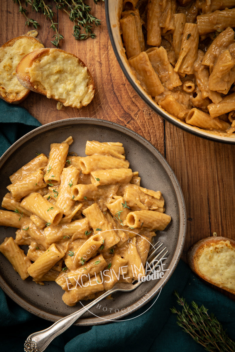 One Pot French Onion Soup Pasta Recipe (exclusive)