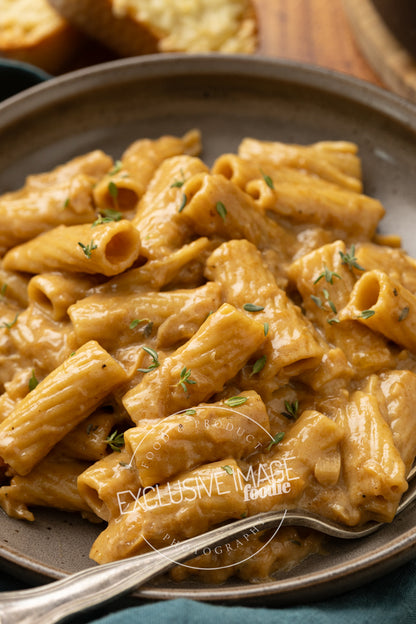 One Pot French Onion Soup Pasta Recipe (exclusive)