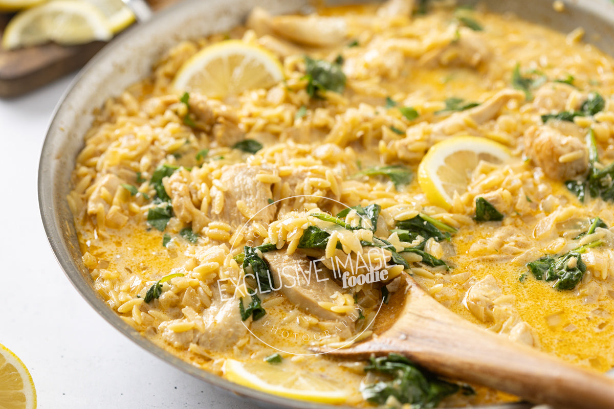 One-Pot Lemon Chicken Orzo with Spinach Recipe (exclusive)