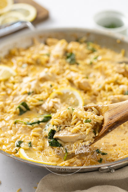 One-Pot Lemon Chicken Orzo with Spinach Recipe (exclusive)