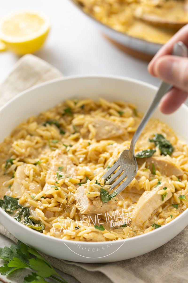 One-Pot Lemon Chicken Orzo with Spinach Recipe (exclusive)