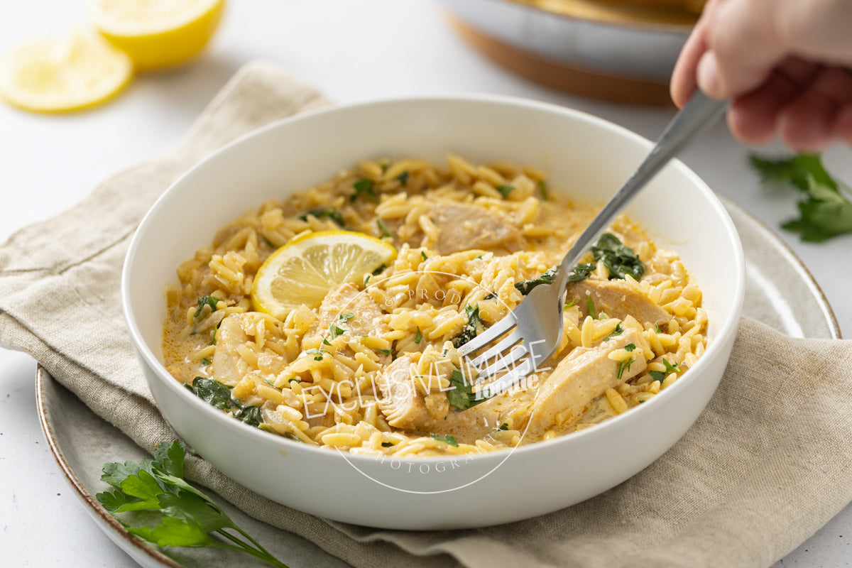 One-Pot Lemon Chicken Orzo with Spinach Recipe (exclusive)