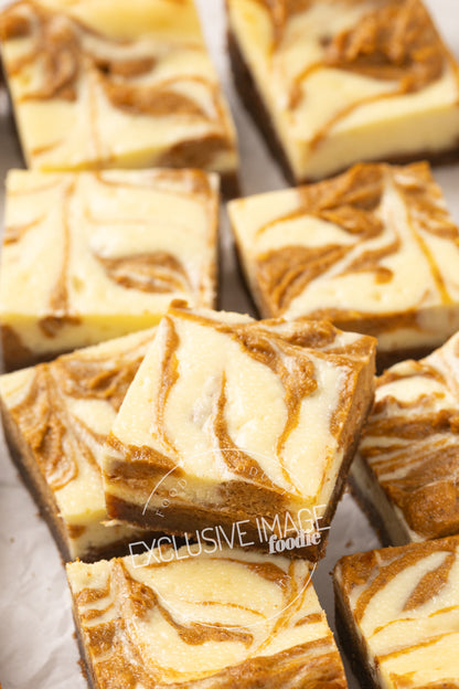 Pumpkin cheesecake bars recipe close up photography for food bloggers
