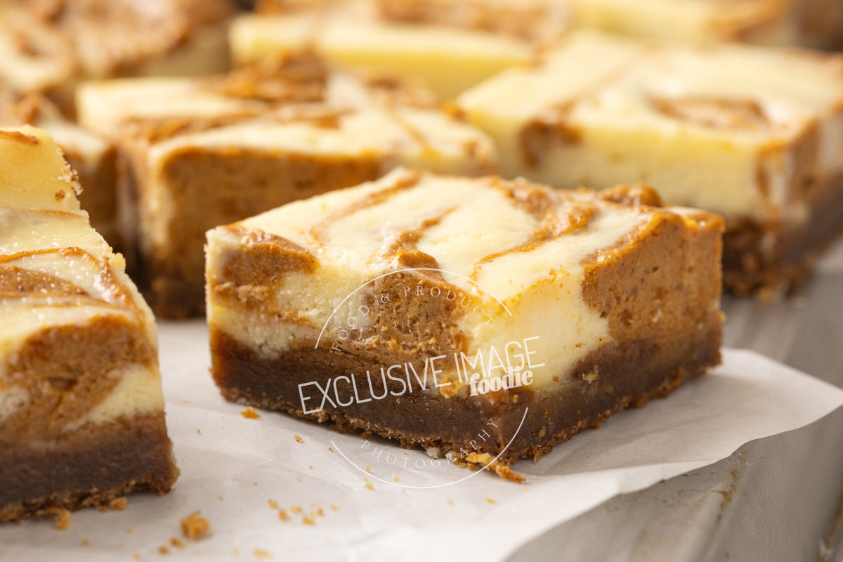 Pumpkin cheesecake bars recipe close up photography for food bloggers
