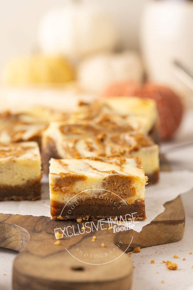 Pumpkin cheesecake bars recipe close up photography for food bloggers
