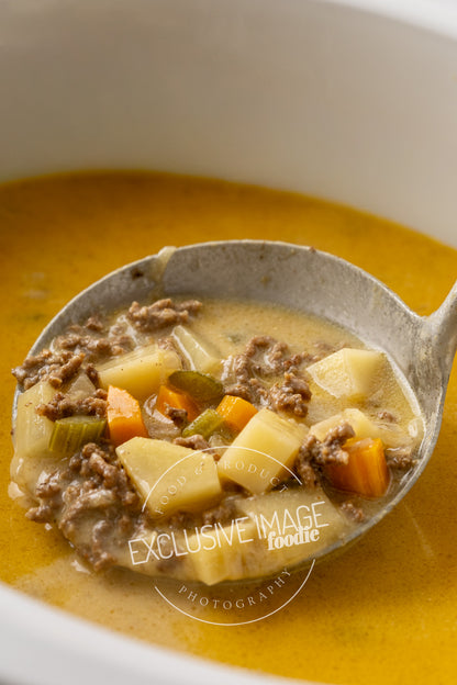 Slow Cooker Cheeseburger Soup Recipe (exclusive)