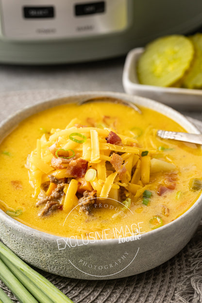 Slow Cooker Cheeseburger Soup Recipe (exclusive)