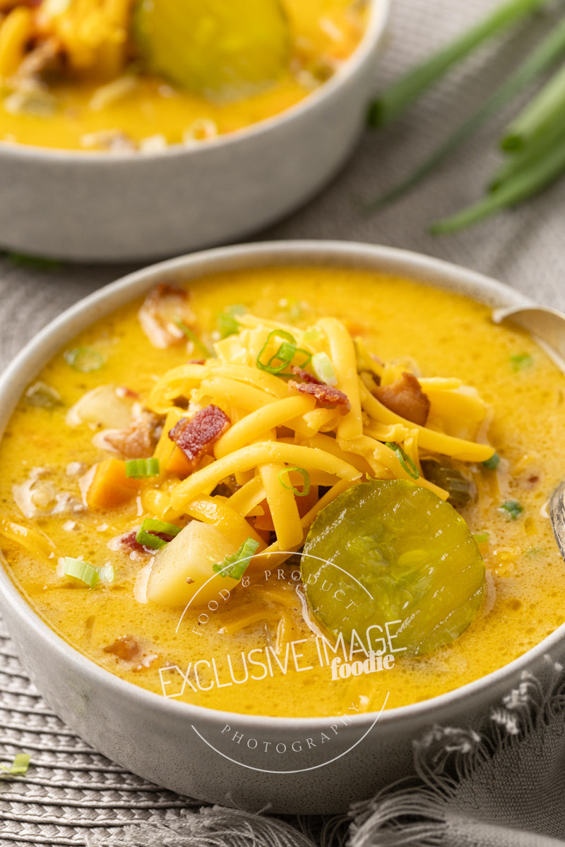 Slow Cooker Cheeseburger Soup Recipe (exclusive)