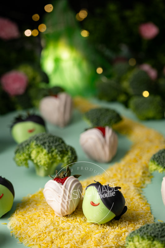 Wicked Themed White Chocolate Covered Strawberries Recipe + VIDEO (exclusive)